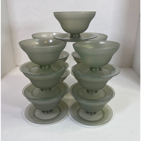 Vtg Tupperware 754 Smoke Grey Pudding ParfaitJelloDessert Cups Lot of 13 No Lids - Picture 3 of 7